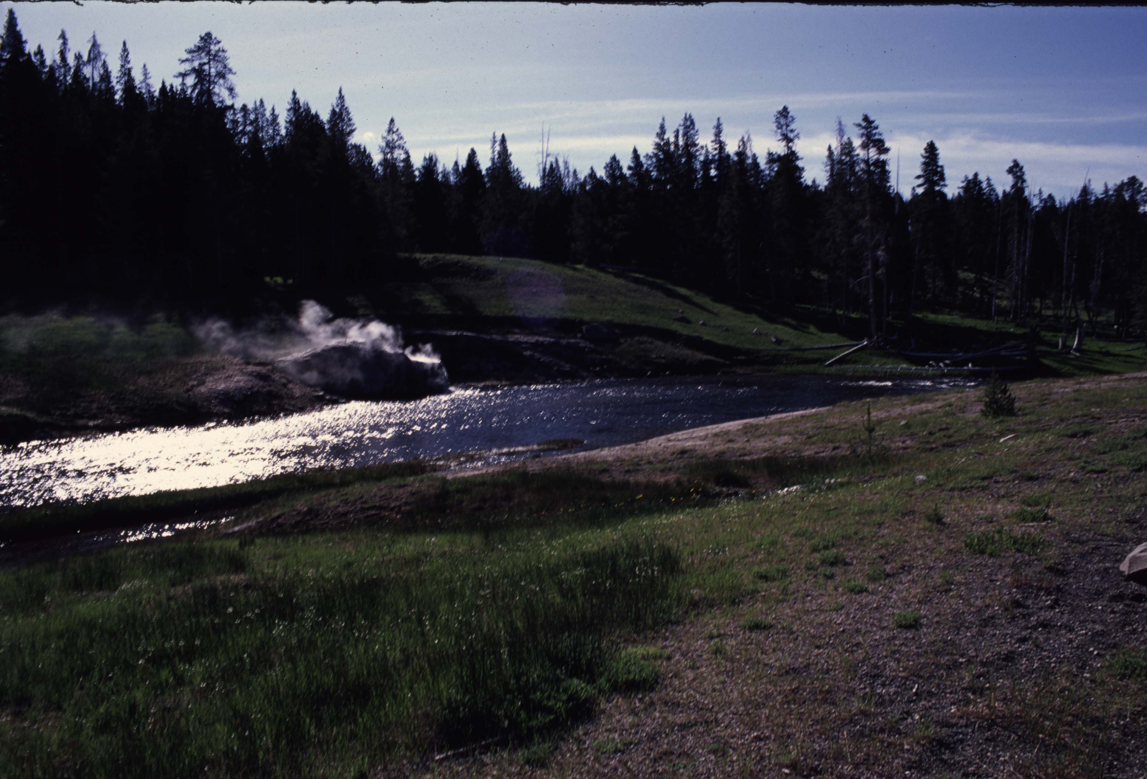 000611 B12 Riverside Geyser