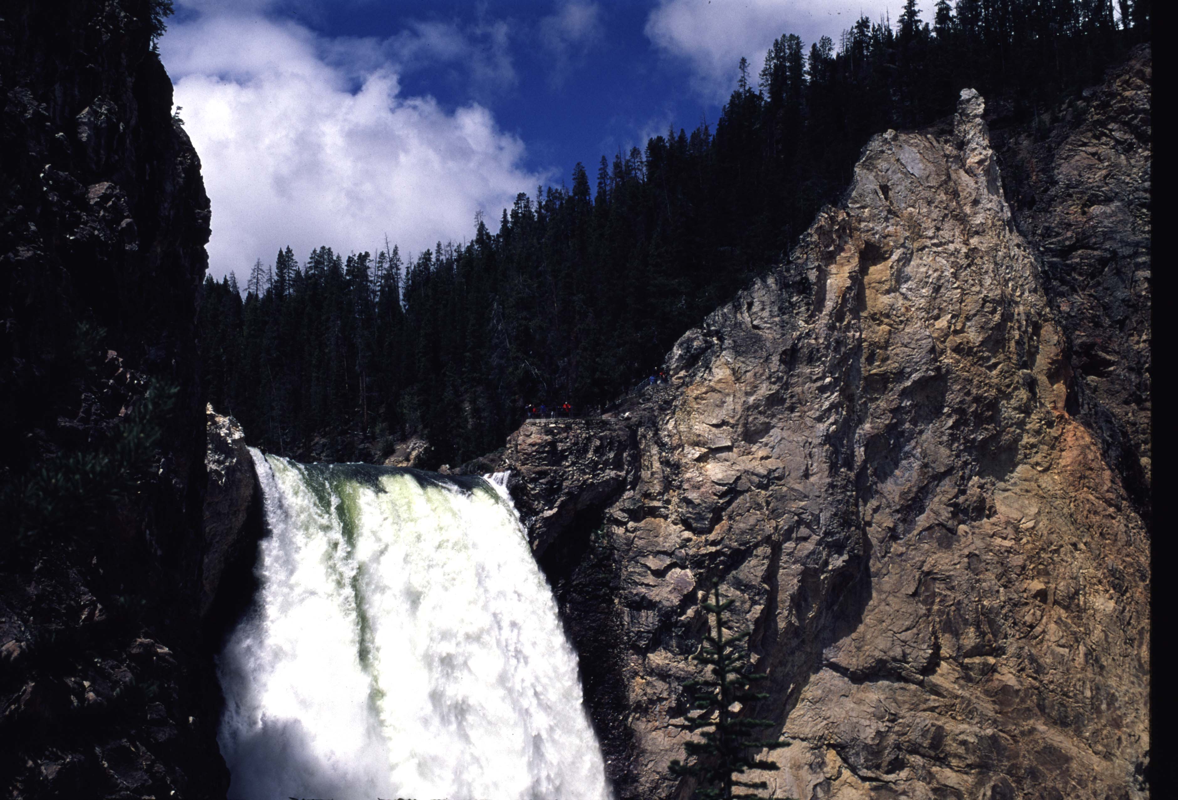 000613 I04 Uncle Toms Trail View