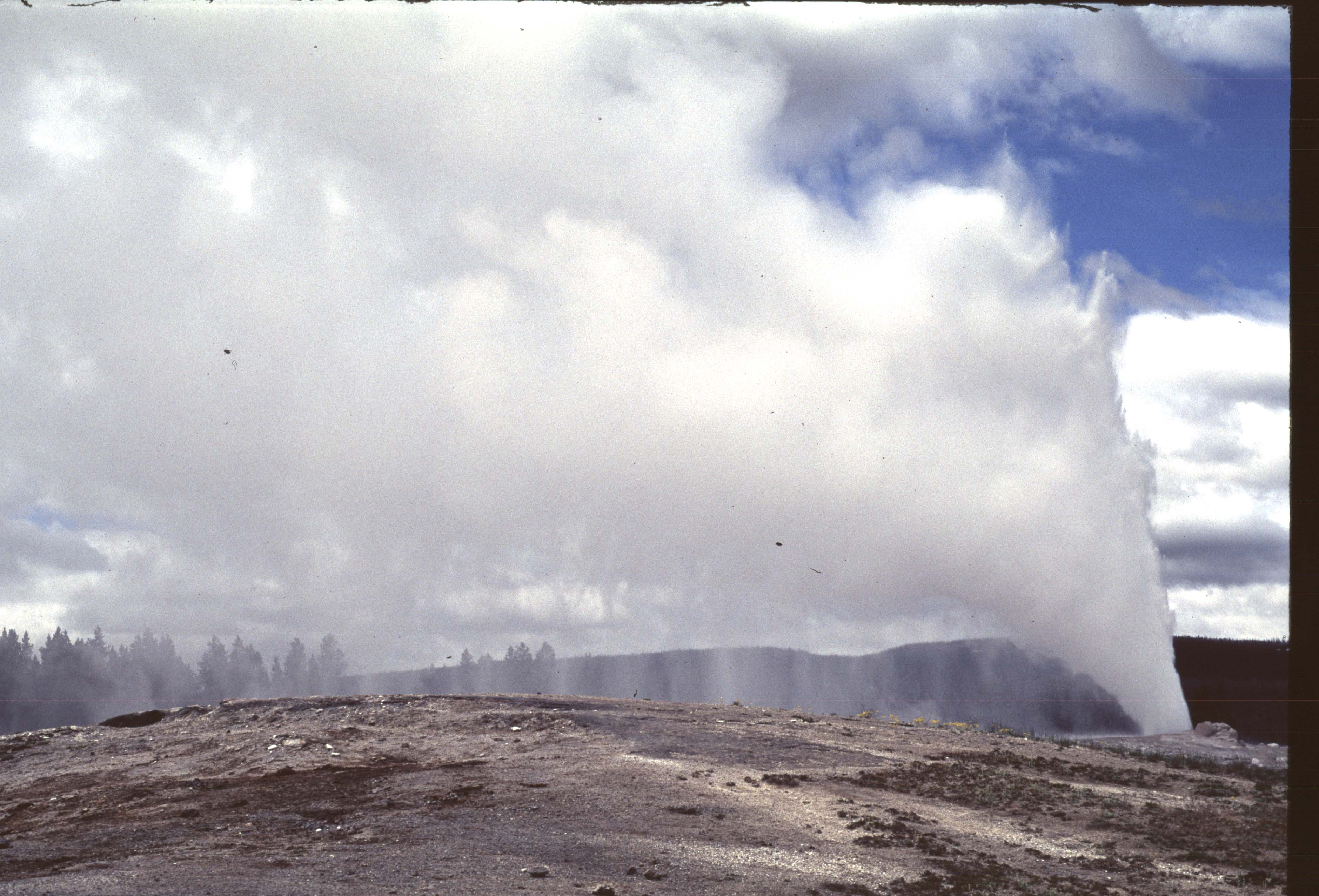 000613 I20 Upper Basin Night Walk