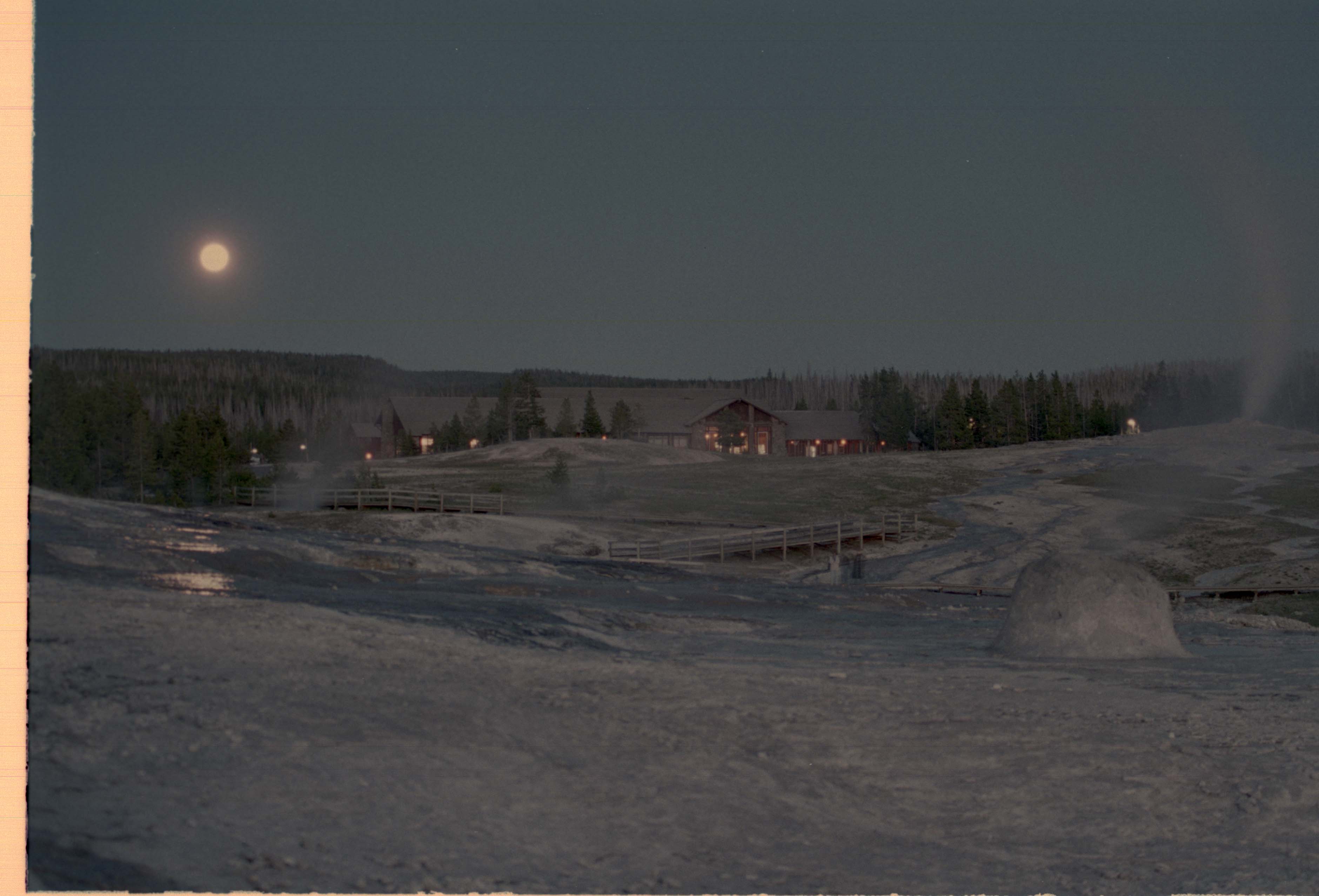 000616 M260 Upper Basin  Moonrise