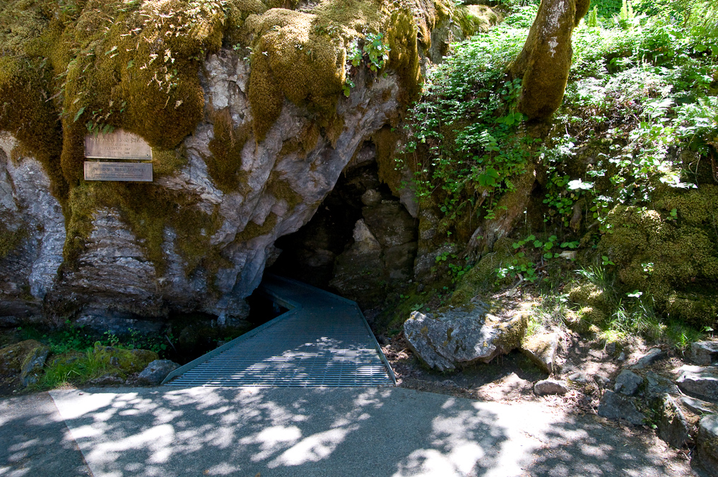 Cave Entrance   Oregon Caves National Monument