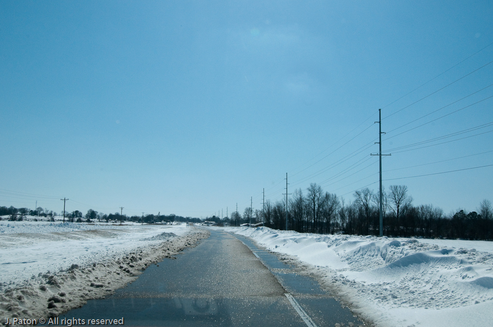 Snowing Conditions Near Covington on the Drive to Memphis   Tennessee