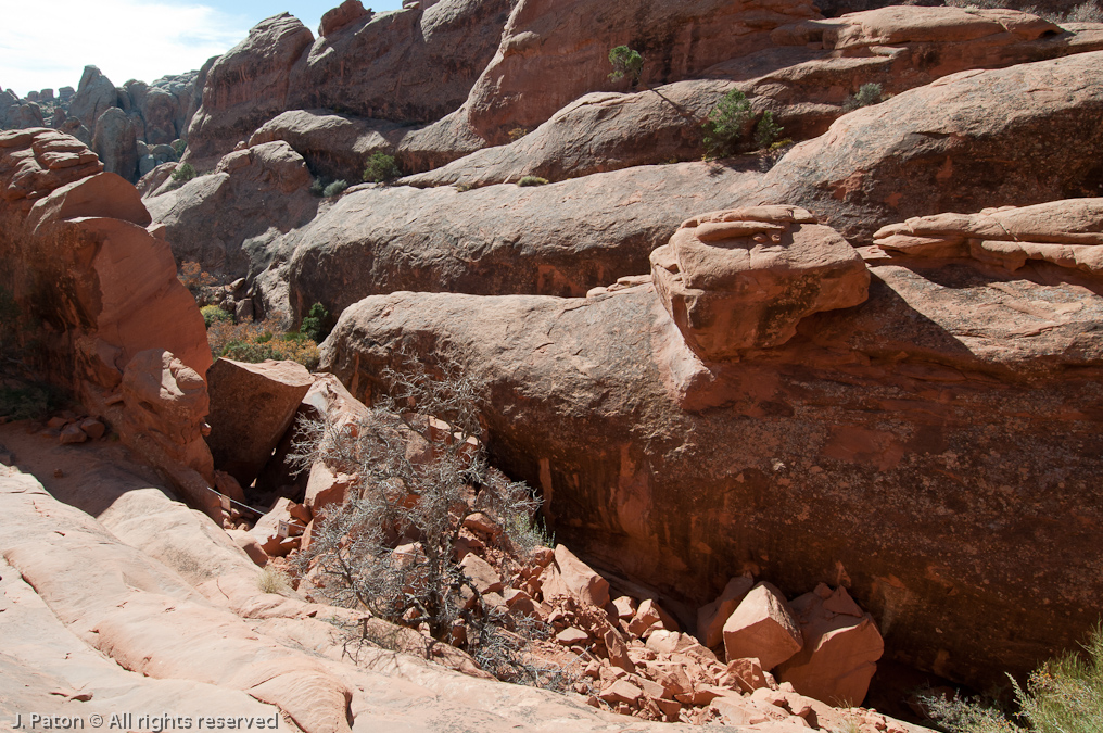 Collapsed Wall Arch   Devils Garden Trail, Arches National Park, Utah