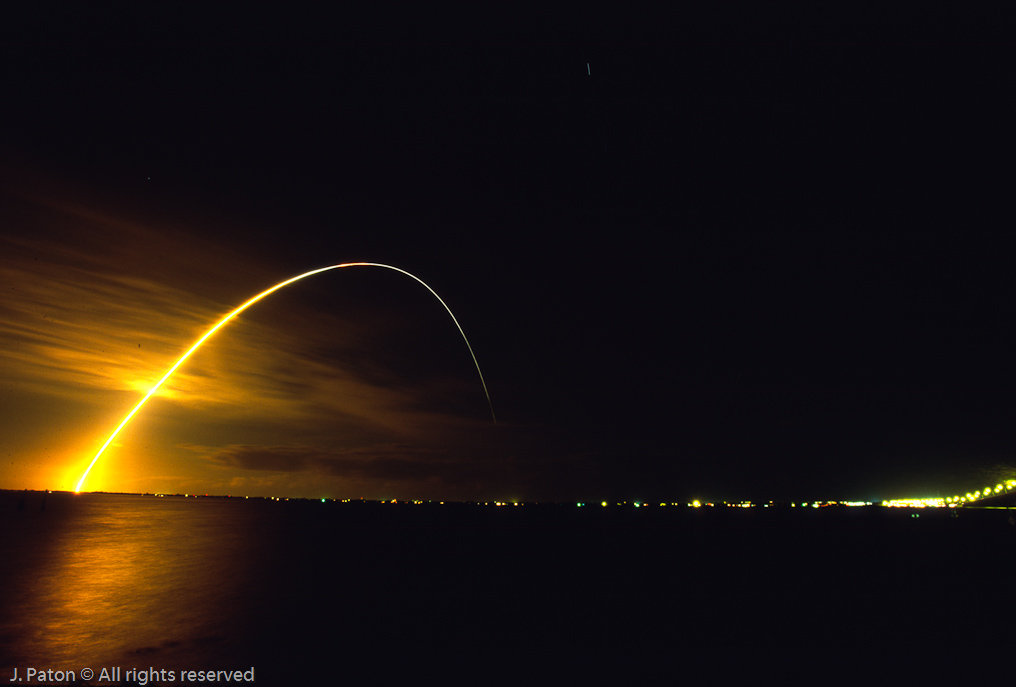 Space Shuttle Discovery (STS-116) (Velvia Film)  