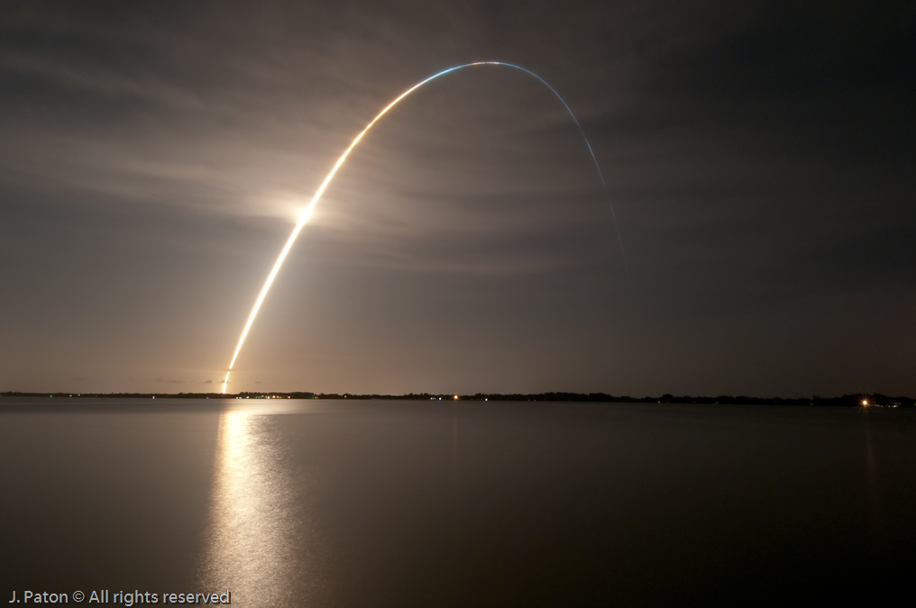 Space Shuttle Discovery STS-128 Launch  